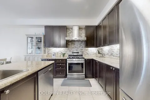 203 LADY ANGELA Ave, Oshawa, ON L1L 0K3