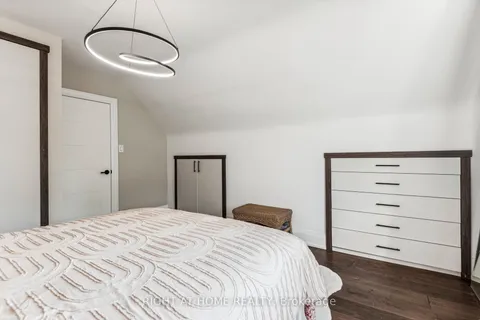 15 Singleton Rd, Toronto, ON M1R 1H8