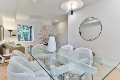 118 Cambridge Ave, Toronto, ON M4K 2L6