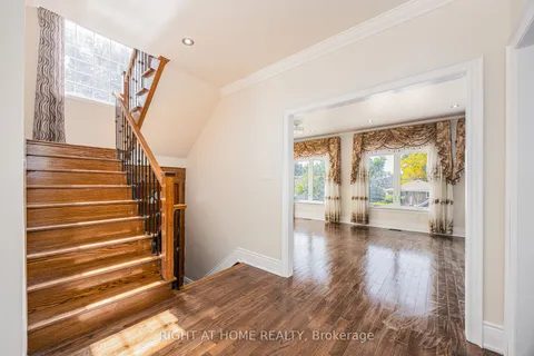 156 Harewood Ave, Toronto, ON M1M 2R9