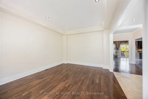 156 Harewood Ave, Toronto, ON M1M 2R9