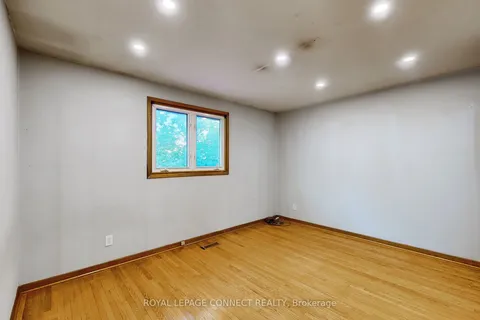 58 Satchell Blvd, Toronto, ON M1C 3B4