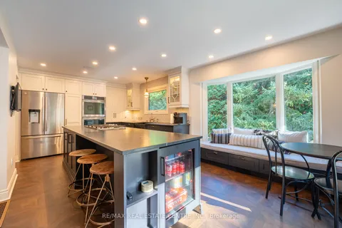 1207 Halsey Lane, Pickering, ON L1X 1W1
