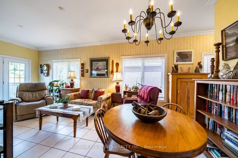 275 Waterbury Cres, Scugog, ON L9L 1S4