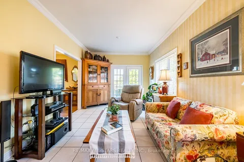 275 Waterbury Cres, Scugog, ON L9L 1S4