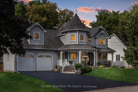 16 Duke St, Whitby, ON L1M 1C6