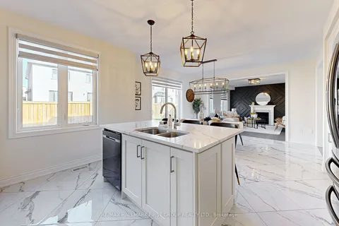 84 Grady Dr, Clarington, ON L1B 1G9