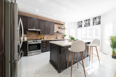 31 Kimble Ave, Clarington, ON L1C 0J7