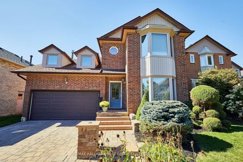 1538 Huntsmill Dr, Pickering, ON L1V 5J5