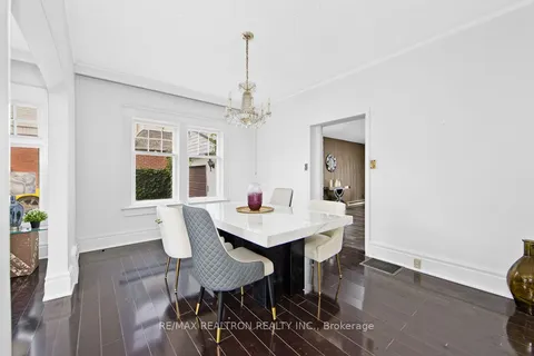 50 Aberdeen St, Oshawa, ON L1G 2E7