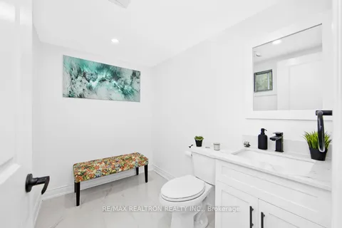 50 Aberdeen St, Oshawa, ON L1G 2E7