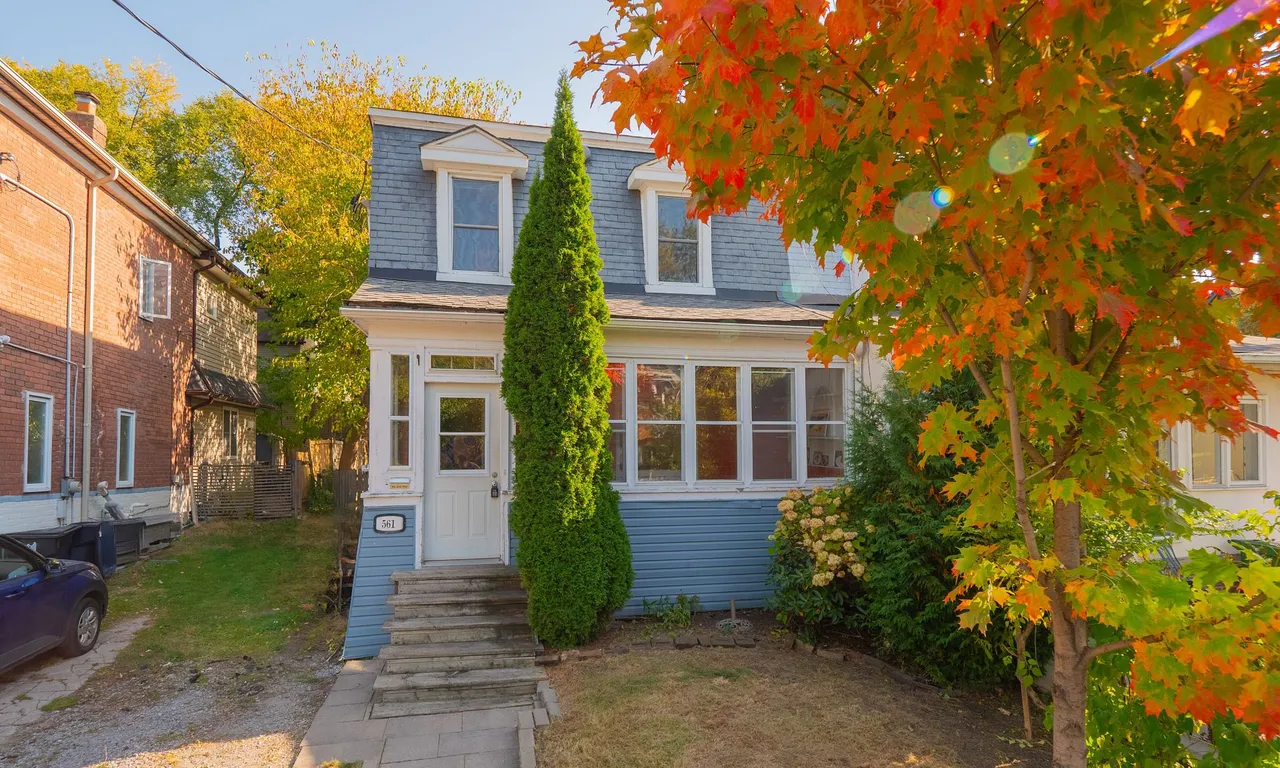 561 Carlaw Ave, Toronto, ON M4K 3K1