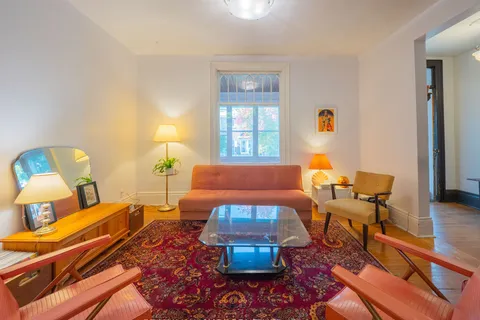 561 Carlaw Ave, Toronto, ON M4K 3K1