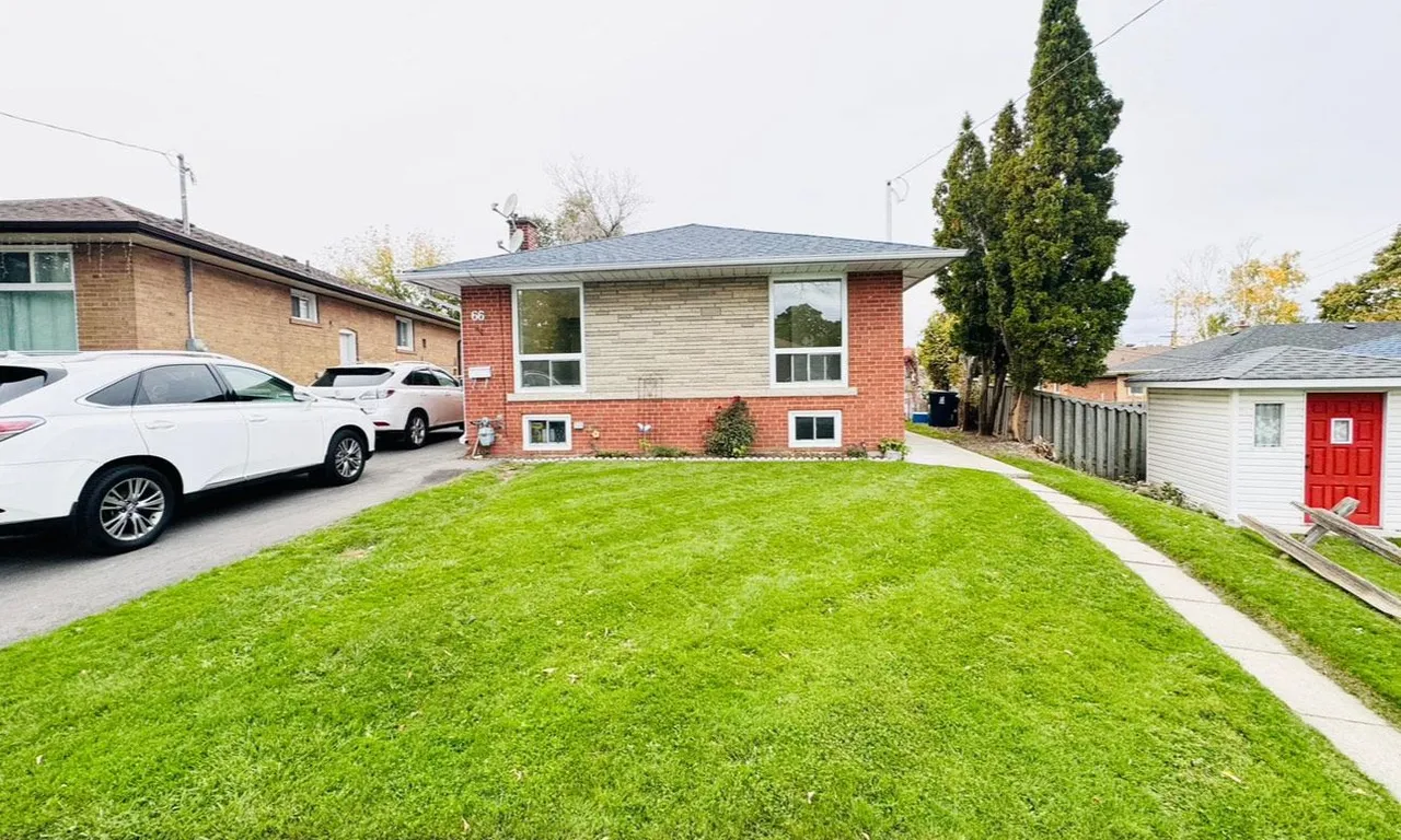 66 Hollyhedge Dr, Toronto, ON M1J 1X4