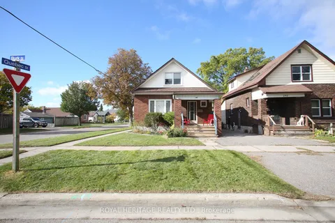 294 Burk St, Oshawa, ON L1J 4C4
