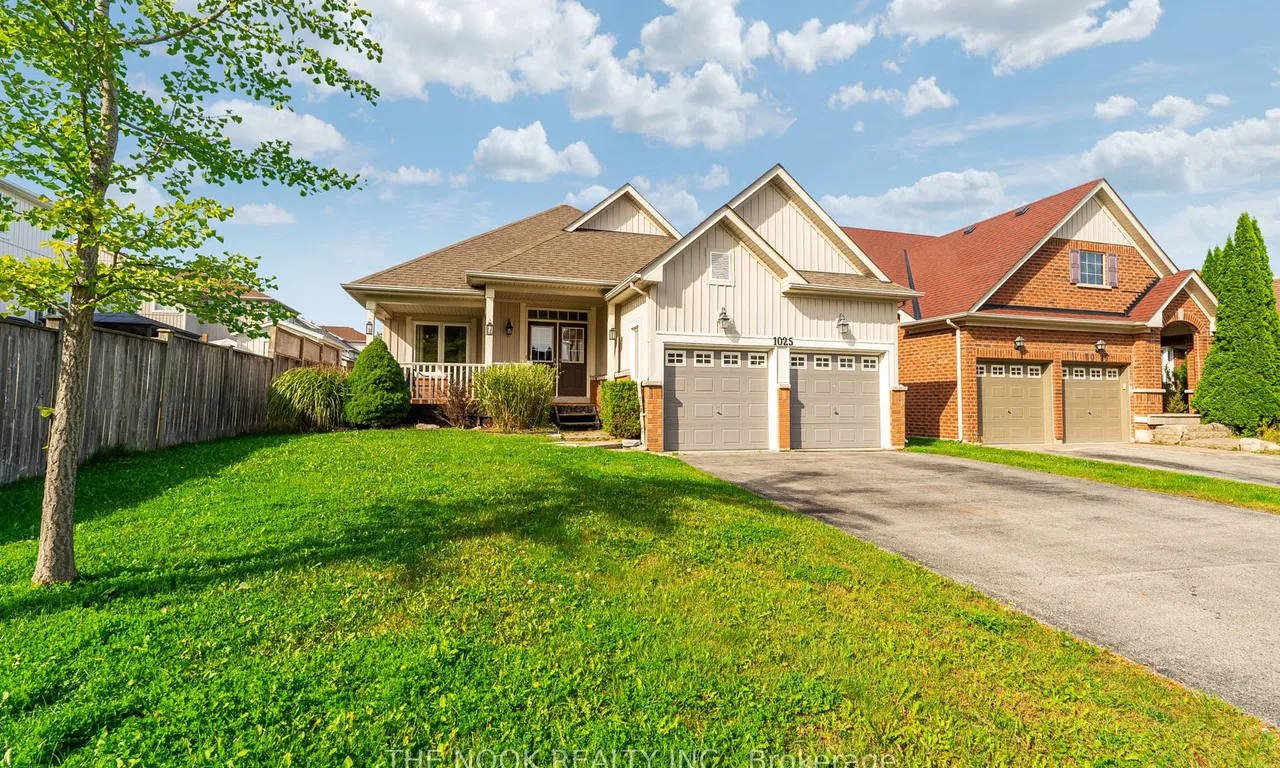 1025 Trail Valley Dr, Oshawa, ON L1K 2W3