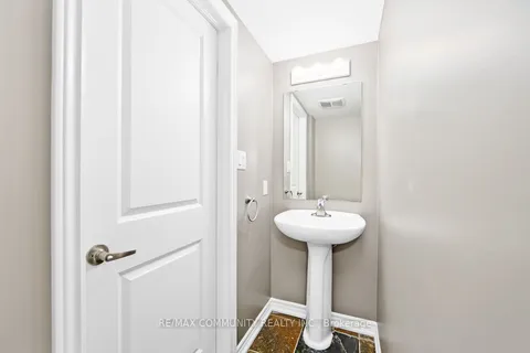 48 Hayman St, Clarington, ON L1E 0C9