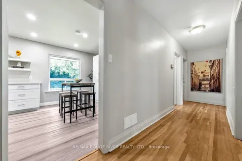 786 Mary St, Oshawa, ON L1G 5G3