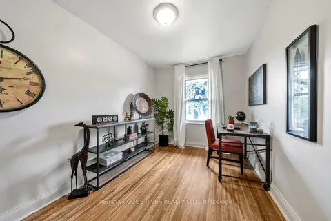 786 Mary St, Oshawa, ON L1G 5G3