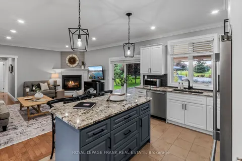 15930 Marsh Hill Rd, Scugog, ON L9L 1Y9