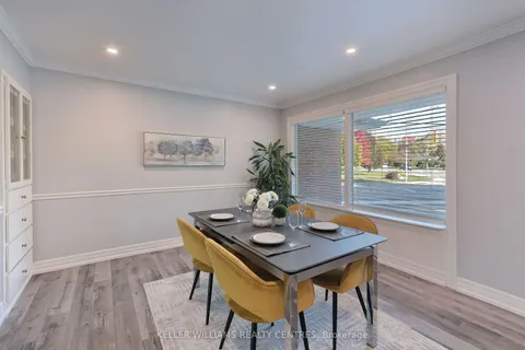 900 Henry St, Whitby, ON L1N 5E5