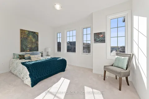 1056 PISCES Tr, Pickering, ON L0H 1J0