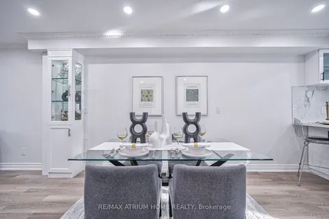 18 Penmarric Pl, Toronto, ON M1V 4E9