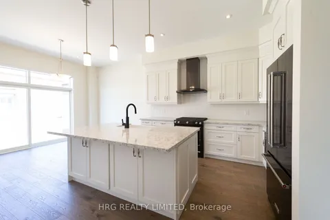 22 Brabin Circ, Whitby, ON L1P 0C1