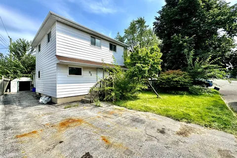 21 Nelson Ave, Ajax, ON L1S 1Z6