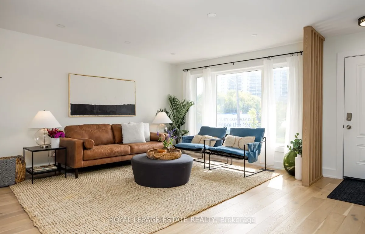 4 Dulverton Rd, Toronto, ON M1P 1G4
