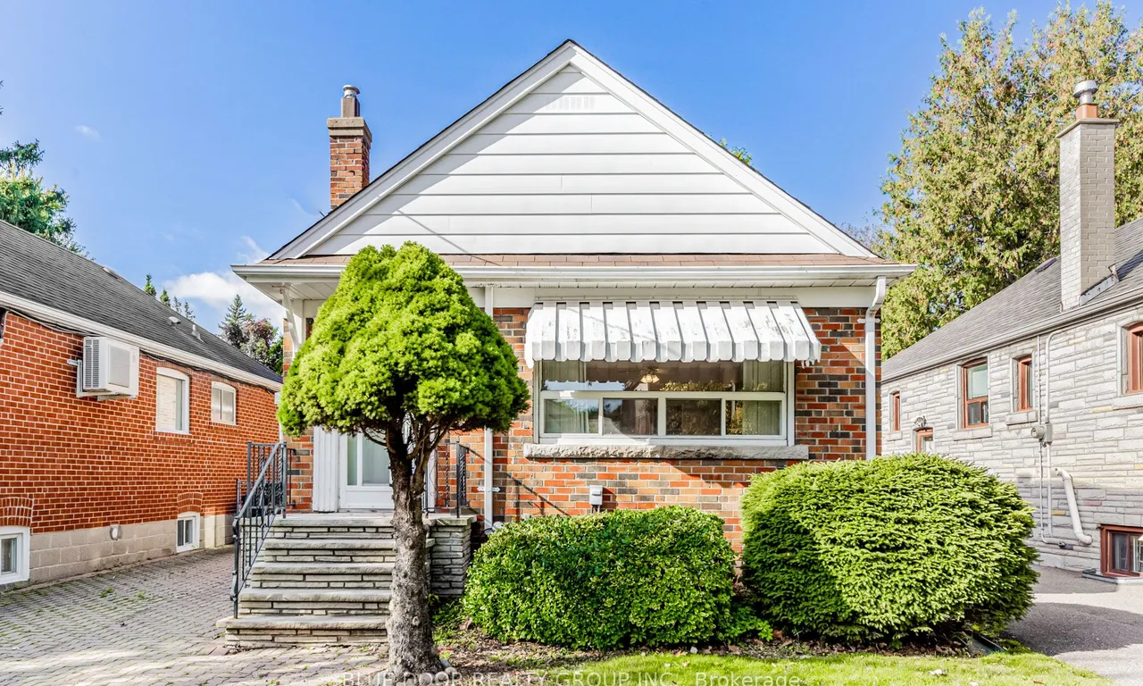 82 Cedarcrest Blvd, Toronto, ON M4B 2P3