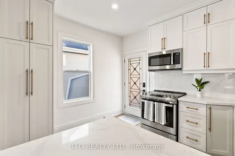 148 Nassau St, Oshawa, ON L1J 6L8