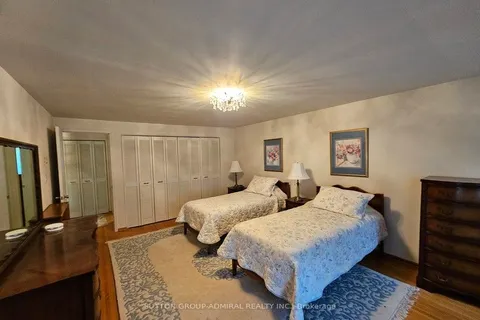 50 Kenmanor Blvd, Toronto, ON M1W 1R9