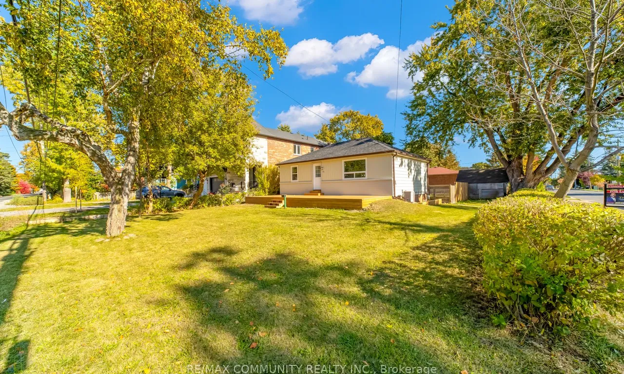 67 Homestead Rd, Toronto, ON M1E 3S1