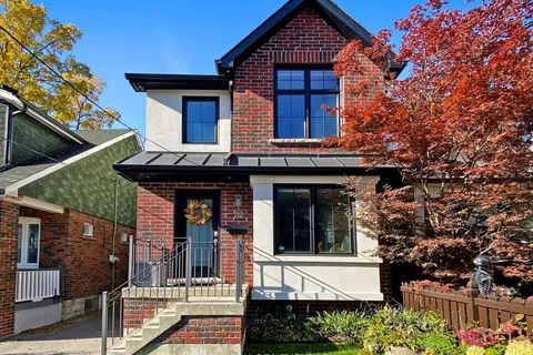 22 Leroy Ave, Toronto, ON M4J 4G7