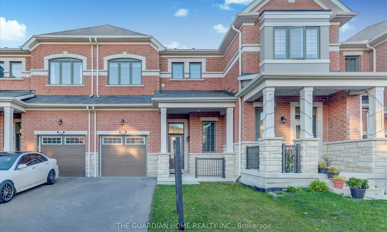 43 Broden Cres, Whitby, ON L1P 0M1