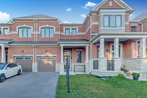 43 Broden Cres, Whitby, ON L1P 0M1