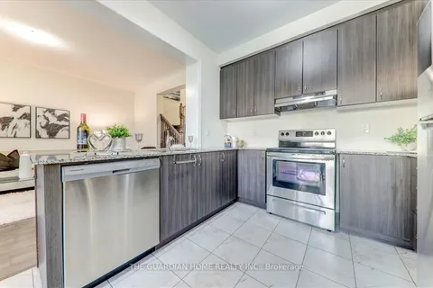 43 Broden Cres, Whitby, ON L1P 0M1