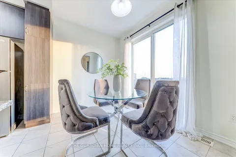 43 Broden Cres, Whitby, ON L1P 0M1