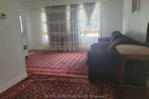 435 Wilson Rd, Oshawa, ON L1G 6E8