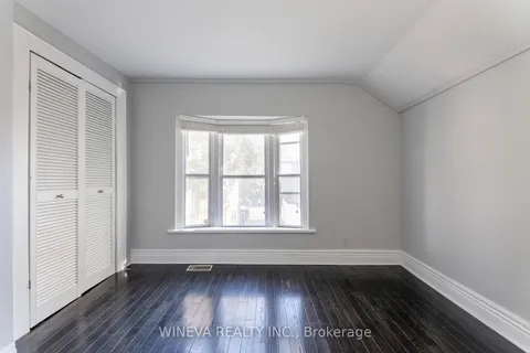 106 Willow Ave, Toronto, ON M4E 3K3