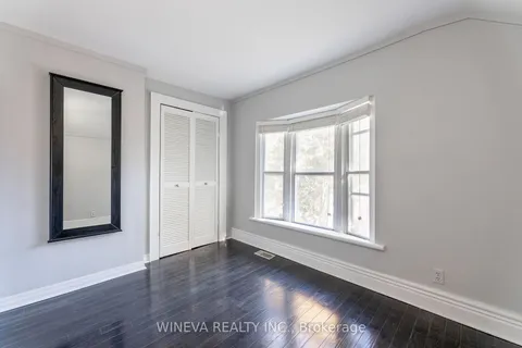 106 Willow Ave, Toronto, ON M4E 3K3