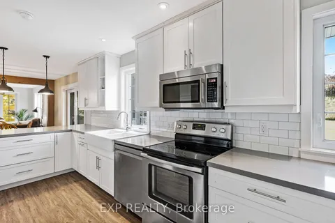 126 Aldred Dr, Scugog, ON L9L 1B4
