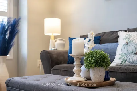 1384 Lyncroft Cres, Oshawa, ON L1K 2P4