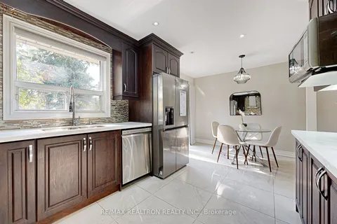 32 Araman Dr, Toronto, ON M1T 2P6