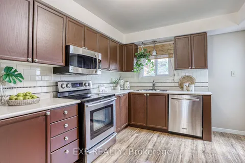 63 Firwood Ave, Clarington, ON L1E 2B2