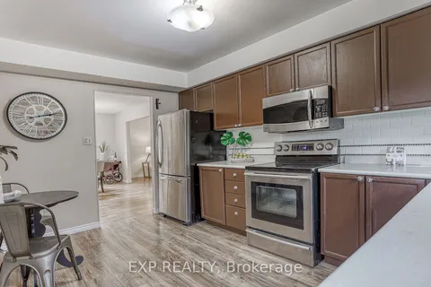 63 Firwood Ave, Clarington, ON L1E 2B2