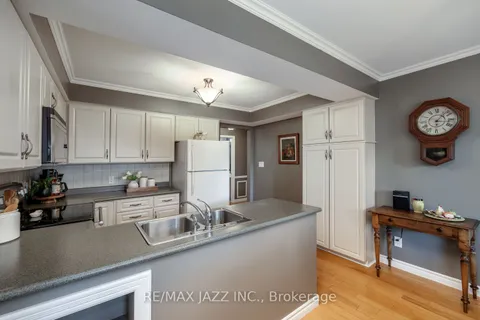 69 Foxhunt Tr, Clarington, ON L1E 1E4