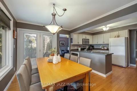 69 Foxhunt Tr, Clarington, ON L1E 1E4