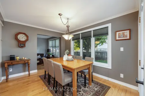 69 Foxhunt Tr, Clarington, ON L1E 1E4